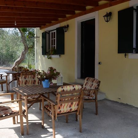 Villa Clementine Gaios Bagian luar foto