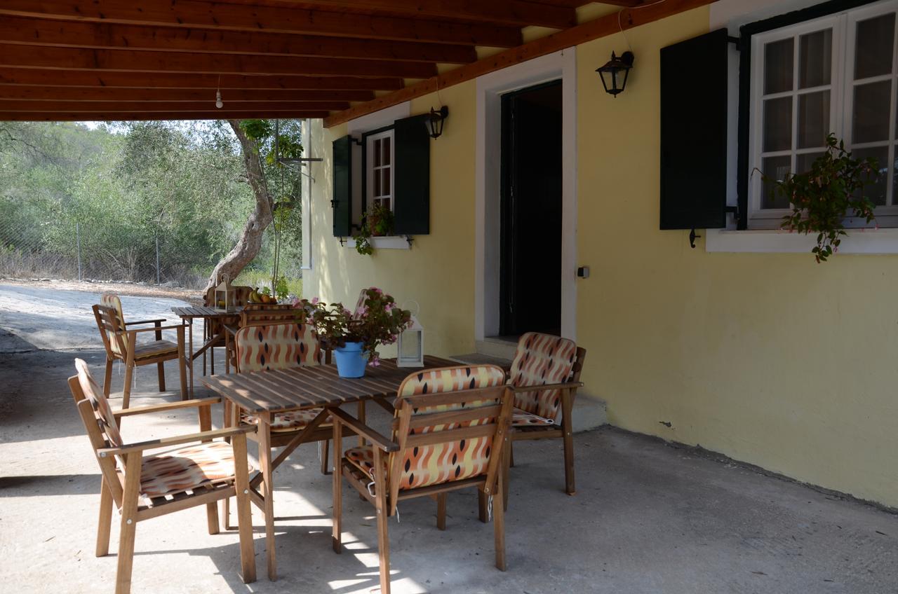Villa Clementine Gaios Bagian luar foto