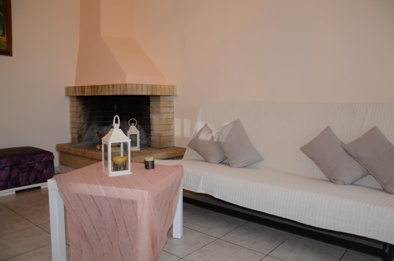 Villa Clementine Gaios Bagian luar foto