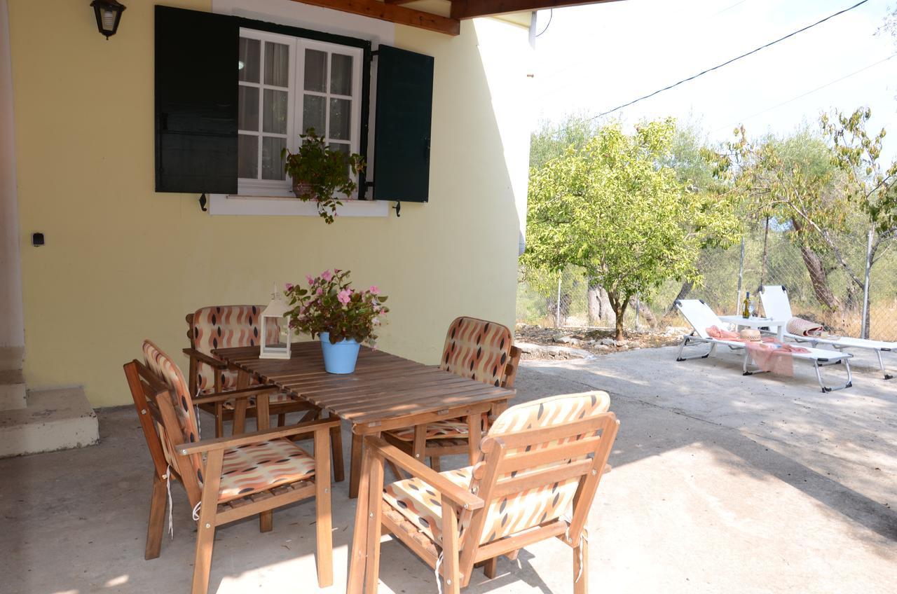 Villa Clementine Gaios Bagian luar foto