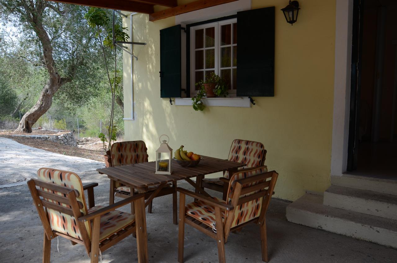 Villa Clementine Gaios Bagian luar foto