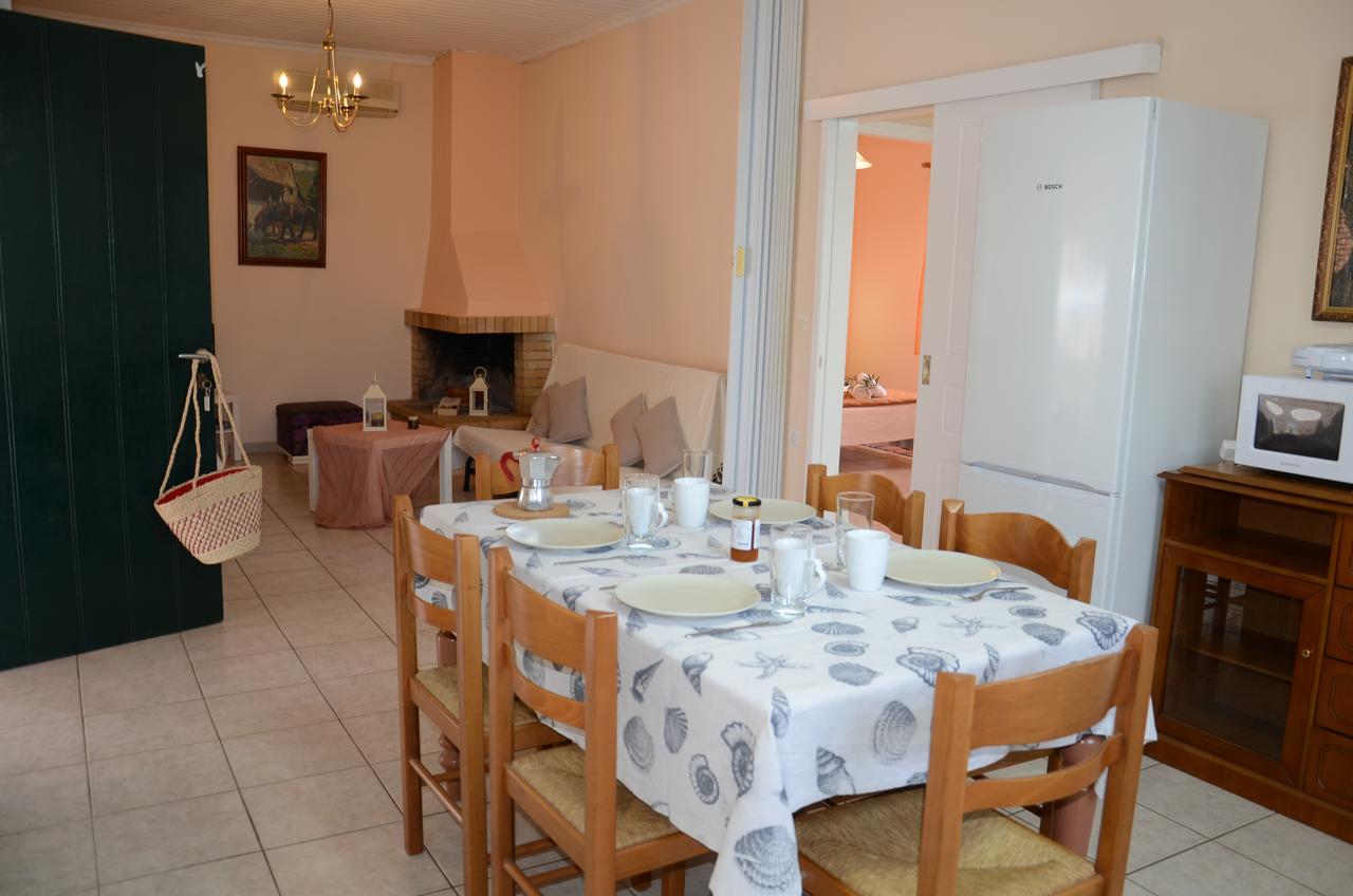 Villa Clementine Gaios Bagian luar foto