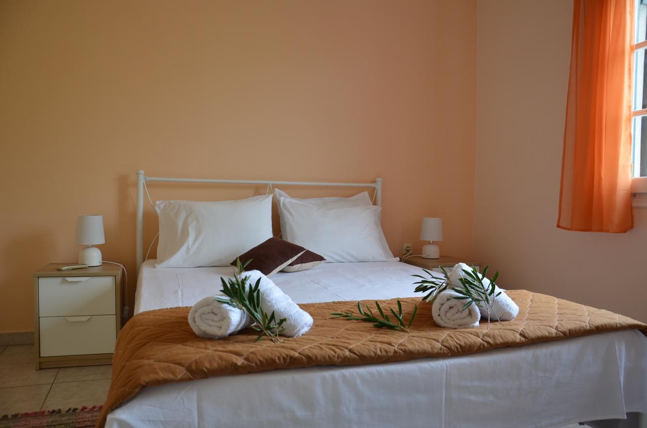 Villa Clementine Gaios Bagian luar foto