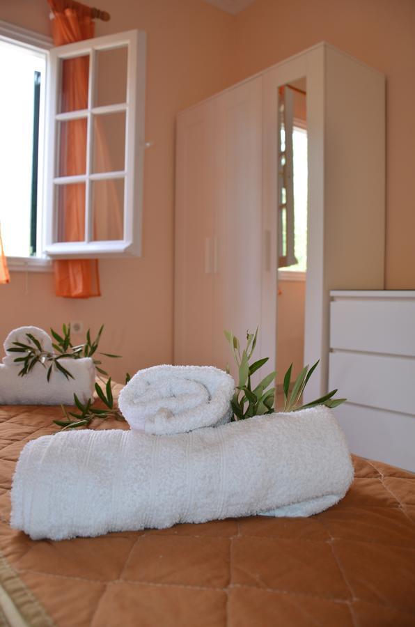 Villa Clementine Gaios Bagian luar foto