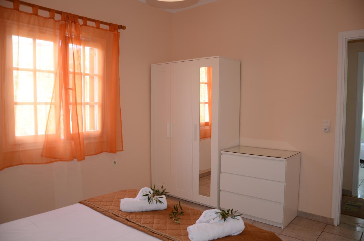 Villa Clementine Gaios Bagian luar foto