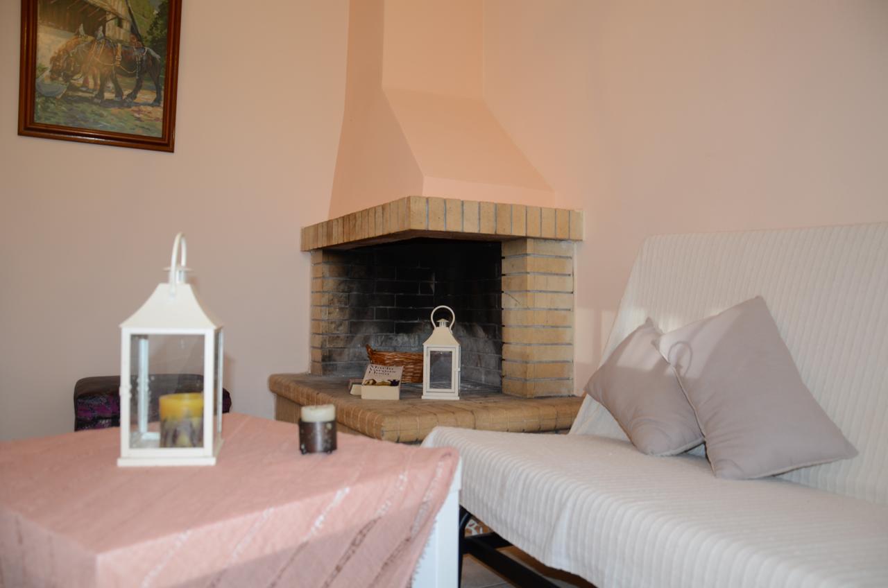 Villa Clementine Gaios Bagian luar foto